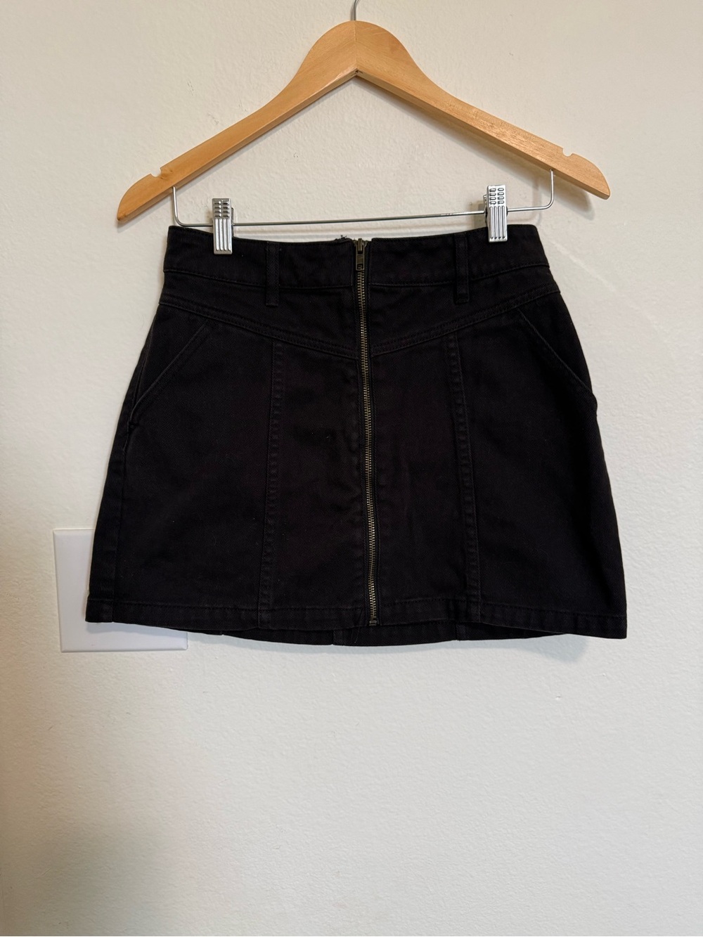 PacSun Black Front-Zip Mini Skirt
